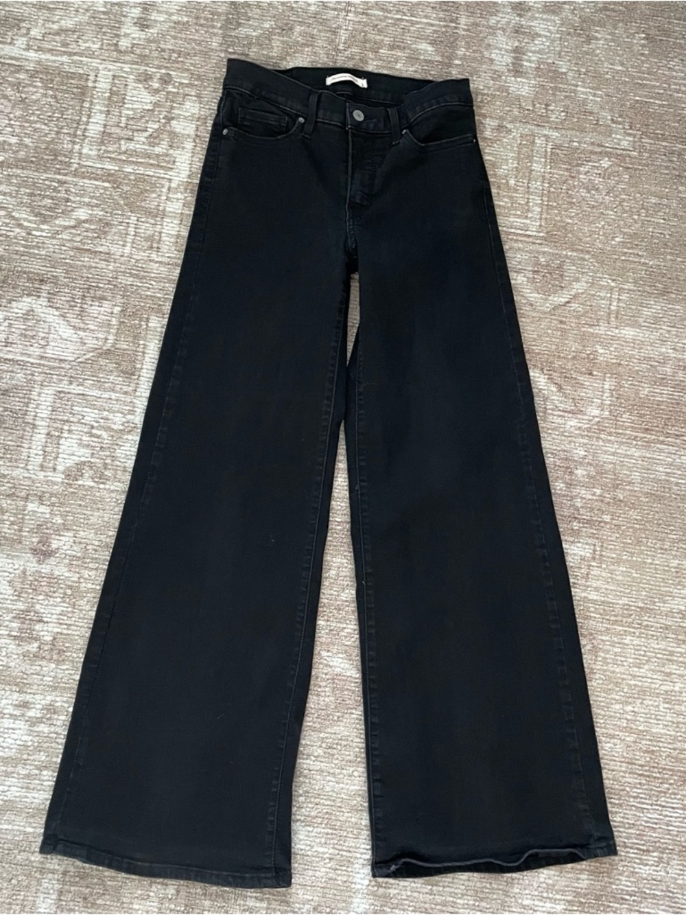 ‼️LEVI’S‼️318 Shaping Wide Leg Jeans, Size 27 - Picture 2 of 6